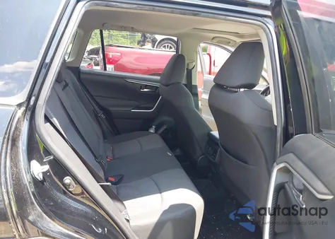 2019 Toyota Rav4 Xle z USA, uszkodzony, nr VIN JTMP1RFV6KD504325